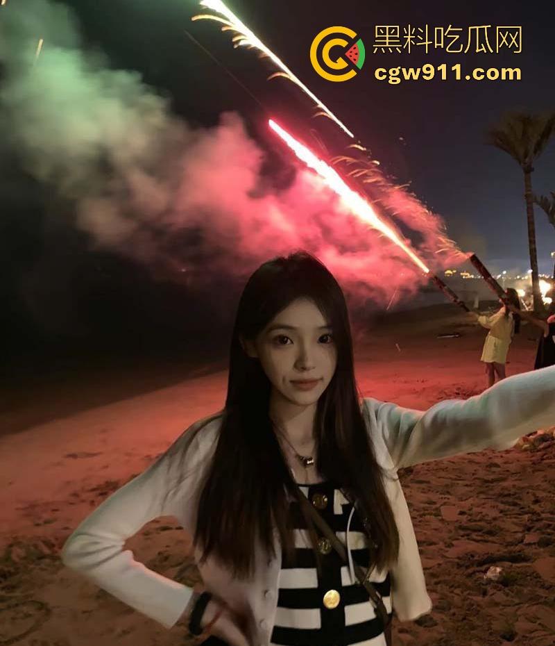 长春工业大学【刘浩晴】被男友曝光性爱视频,高冷女神床上装羞涩,却遭男友卖力猛插!-3