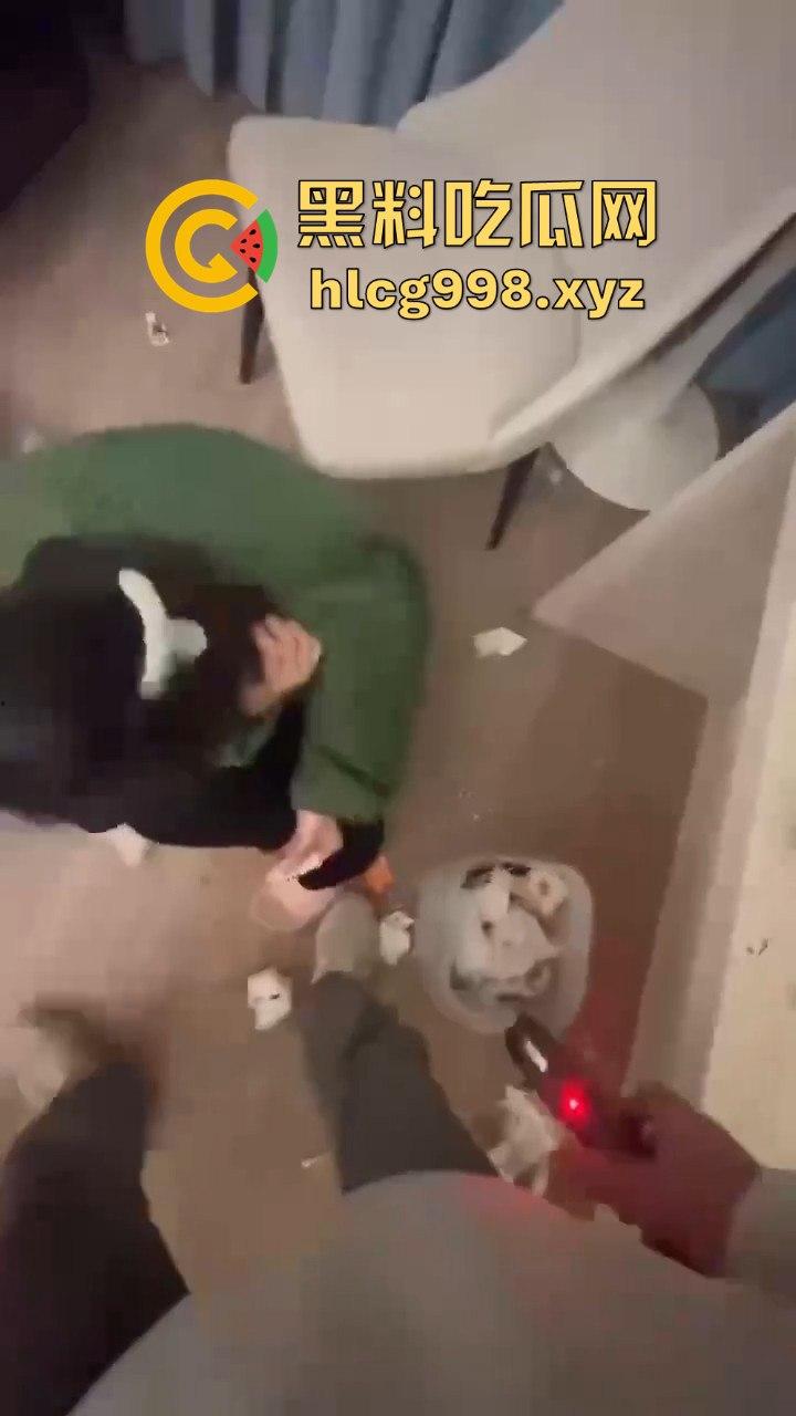 逼良为娼还打人!两个男的打不过女的竟录视频泄愤,只因不肯玩3P!-8