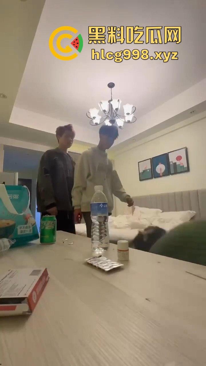 逼良为娼还打人!两个男的打不过女的竟录视频泄愤,只因不肯玩3P!-9