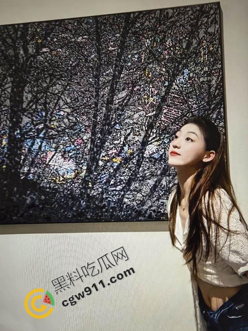 河南安阳甜美少女【刘薇】床上热情如火,与男友性多姿势切换娇喘连连,口交撩人,翘臀后入,令人血脉贲张!-2