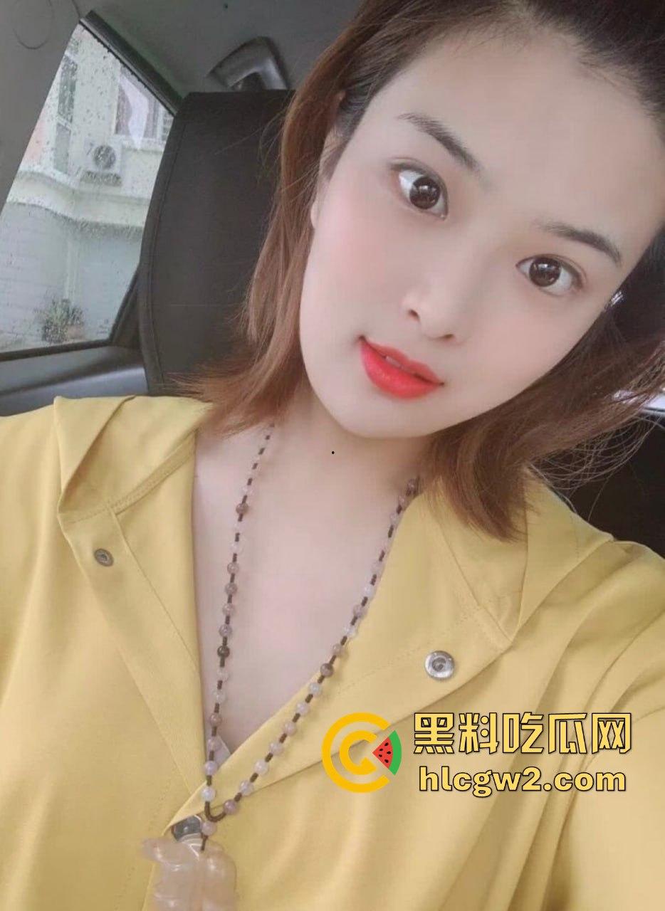 超级骚的人妻少妇【罗佳璐】和老公性爱自拍泄密流出 主动给大屌口交差点被射了一脸 独家流出！-3