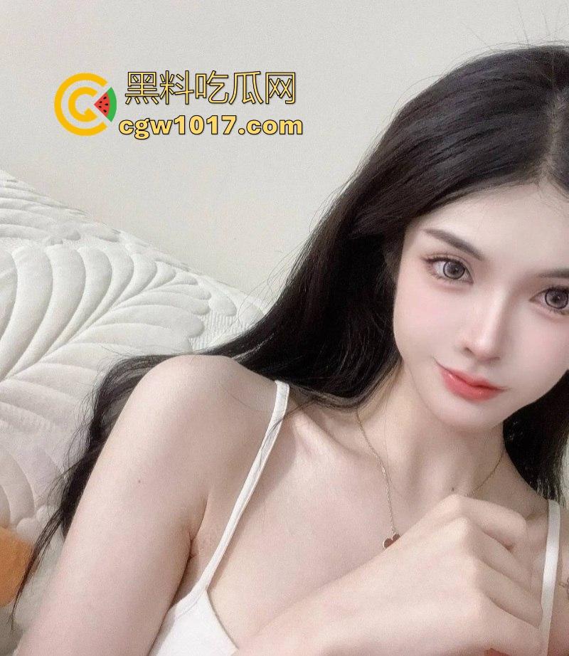 哈尔滨名媛公交车【黄志玲】高挑身材绝美颜值,每天拿精液洗脸,后入嫩穴叫声淫荡,有钱就能上有钱人的精盆!-3