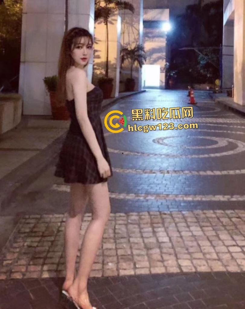 上海师范大学【宋诗雯】不光聊天骚,床上也骚!传教士被男友猛操喷水,大脑空白高潮失控!-1