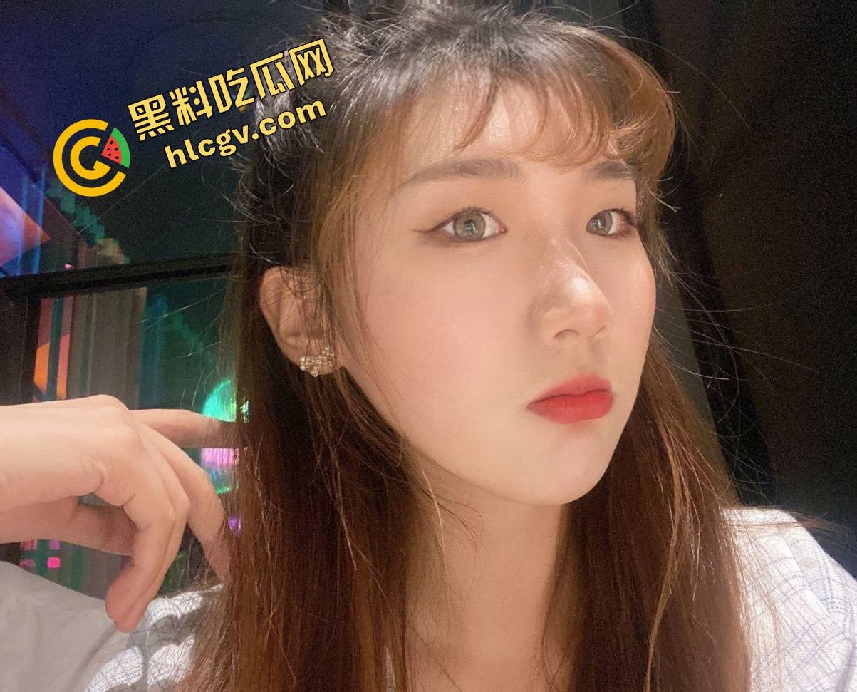 贵州遵义医科大学反差女大『唐艳梅』脸长得骚床上更骚 校外约炮单男赚钱 独家曝光流出!-2