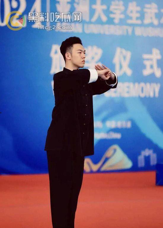 中信建投实习生逆天生活曝光,开保时捷打高尔夫,泄露三大重磅项目-9