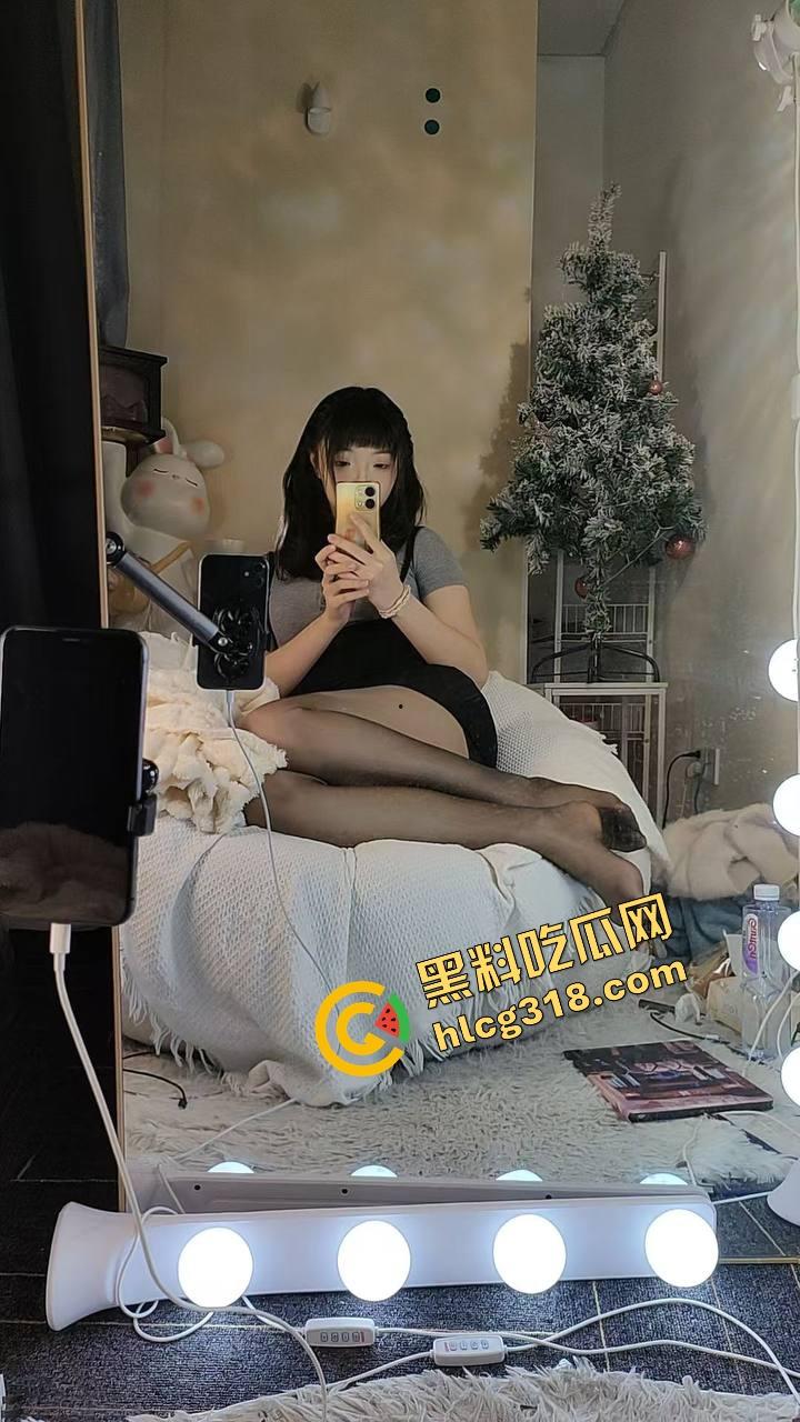 酒店门都没关开着门后入她 第一视角爆炸感拉满 真实一炮太刺激 谁玩谁上瘾!-2