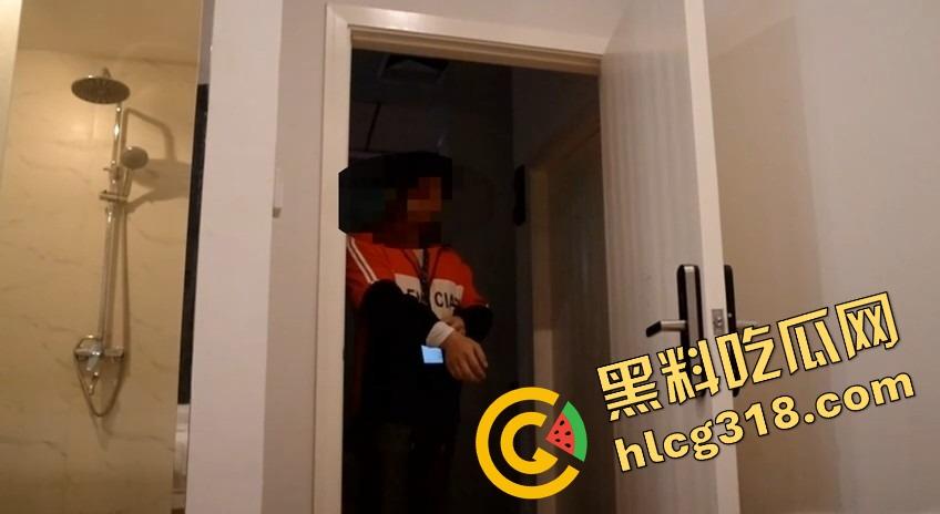 开房花活多全裸取闪送,骚女掀被露奶玩心跳,快递小哥见码如见鬼,头都不敢抬一脸写着社会险恶!-7