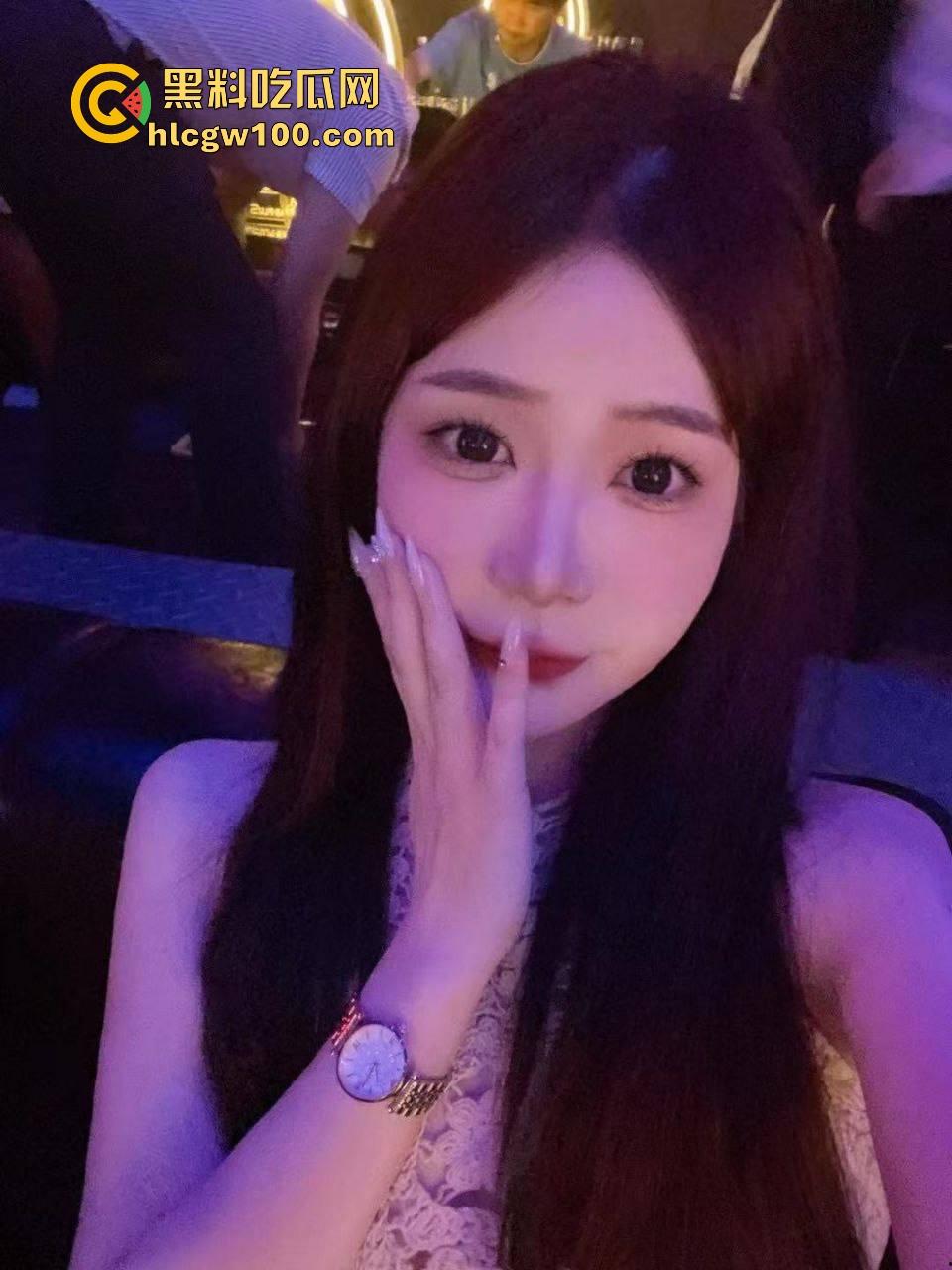 小伙久旱逢甘霖,半年库存喷成双线一朝爆发,跟他喵高压水枪一样,射精分叉喷到女友睁不开眼,这量太猛了别射了!-3