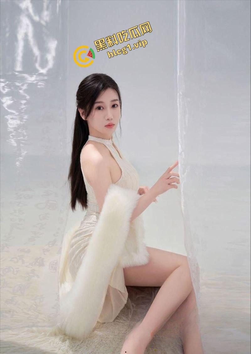 南京艺术培训班 长腿舞蹈老师『李晨洁』与学生家长偷情 有钱就能操!-2