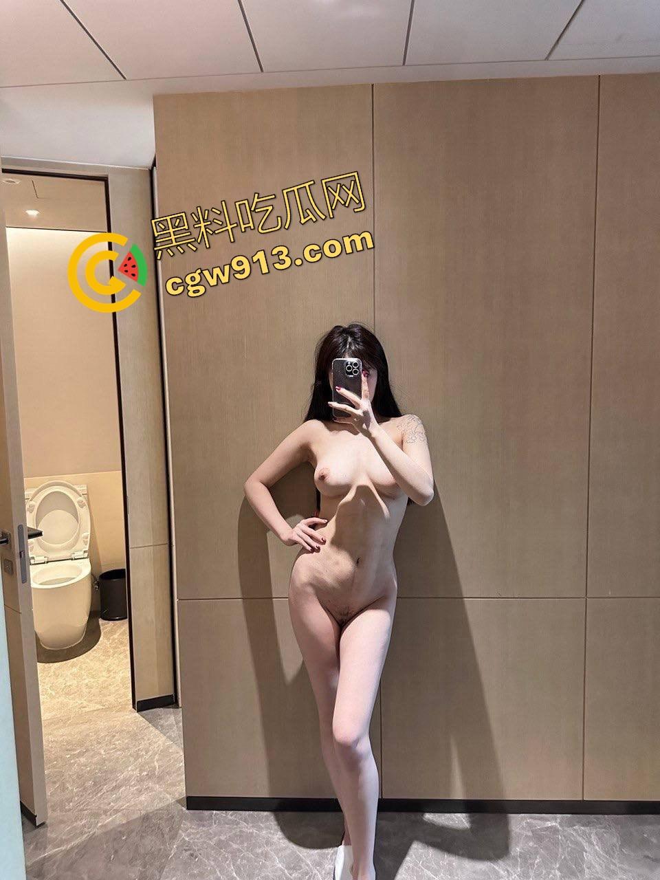 南昌外卖群里天天喊减肥的姑娘,朋友圈晒努力考证,其实夜里跪在床边被金主无套爆操,精液夹着走路去打工!-6