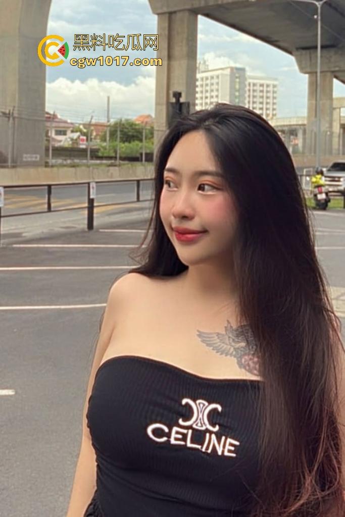 乐山美女【黄琪钧】,美甲店关门下海侍奉有钱人,跪地深喉口交小鸡巴吸弯如弓箭,这嘴比鸡巴还硬?-5