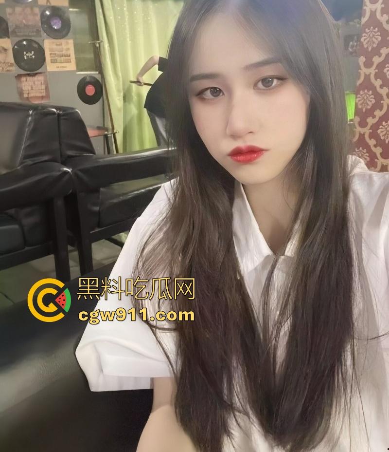 江西工商学院反差女大【朱慧铭】私密视频曝光,极品身材丰满巨乳,男友无套爆操颜射收尾,反差感十足!-5