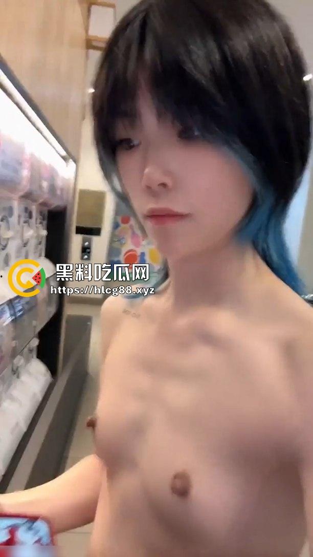 湖南中医药大学【刘雅琳】喝尿野战还露逼,男友同居天天操,床上功夫比会所技师还他妈牛逼!-7