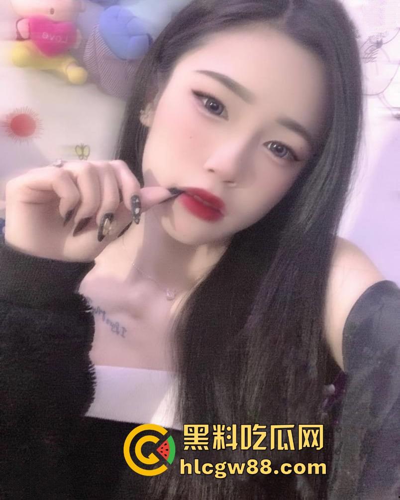 奶子再大也需要男人摩擦 杭州反差巨乳白领【莫婷婷】和男友居家性爱流出 这是有多爱奶子!-2