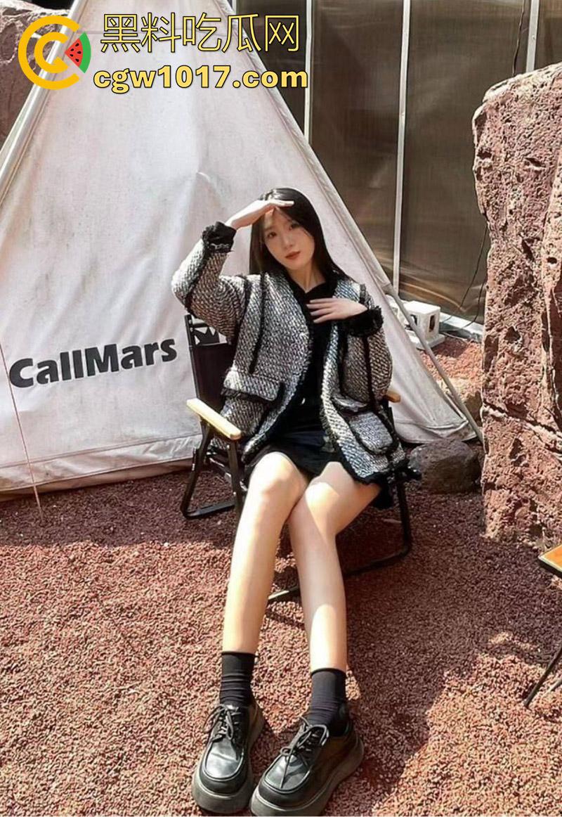 西安西京学院,建筑系系花【王曦雅】,背着爸妈和男友校外合租,结果两人闹分手,性爱视频生活照被曝光,69吃鸡场面超淫荡!-2