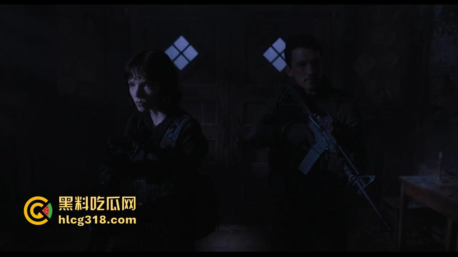 双杀手谈恋爱还上头?《峡谷 The Gorge》爆出杀人不眨眼,2025大片免费看!-3