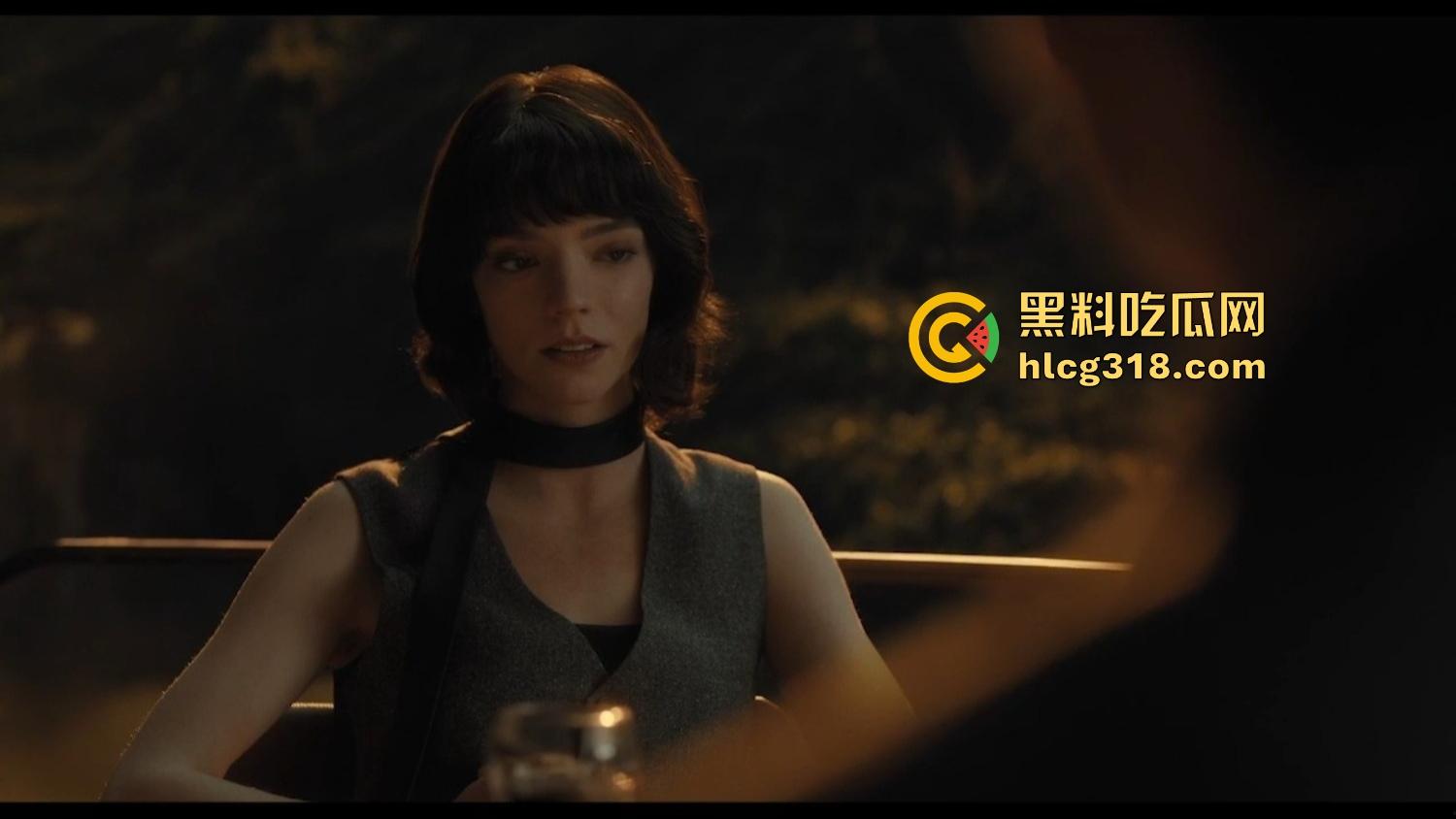 双杀手谈恋爱还上头?《峡谷 The Gorge》爆出杀人不眨眼,2025大片免费看!-8