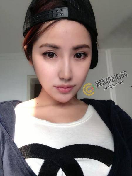 三栖女艺人「戴予桐」全裸私拍大曝光!网友惊呼:这竟然是她的秘密!-2