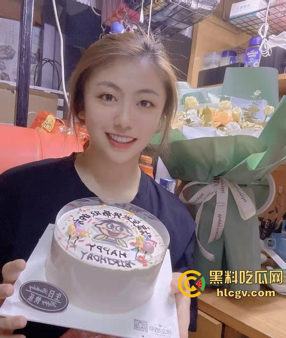 天津美女公务员【宋宜宁】吃鸡口爆私密视频外泄!闺蜜背后捅刀,拍下她和男友的激情时刻!-2