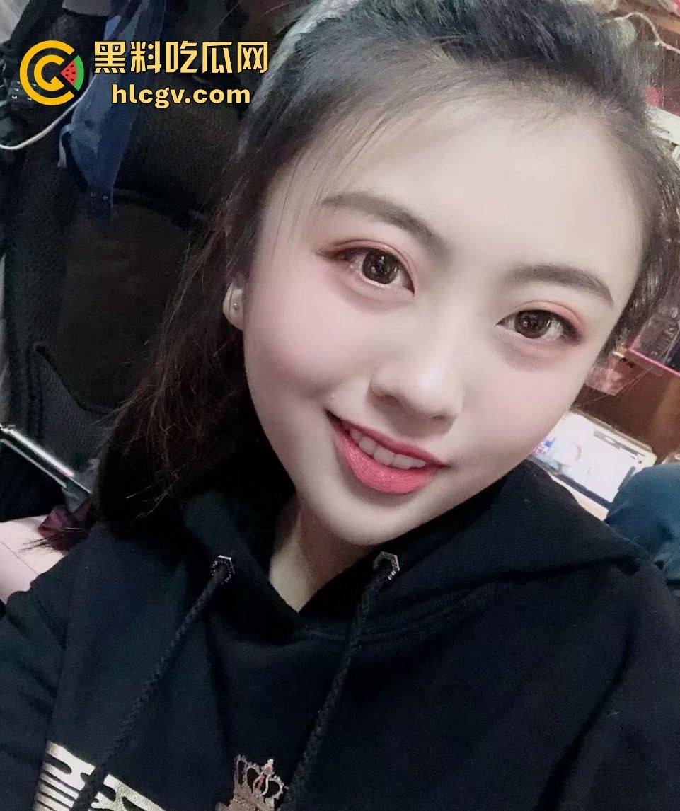 天津美女公务员【宋宜宁】吃鸡口爆私密视频外泄!闺蜜背后捅刀,拍下她和男友的激情时刻!-4