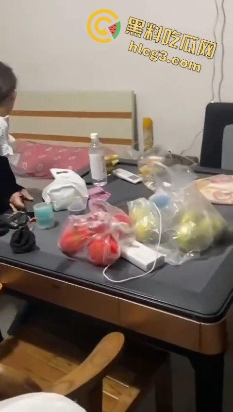 捉奸捉到奸夫淫妇现场!网友发问:为啥不先离婚?-9