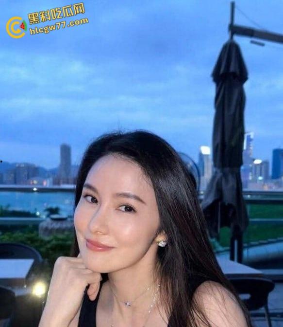 赢在起跑线中美混血抖音异域网红Ning，一下海就大受好评， 资源被高价疯抢 !-2