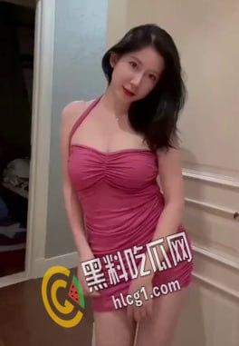 抖音网红反差骚货 李雅 在商场楼道跪舔粉丝 口交镜前后入啪啪射肥臀 姐姐真是太宠粉啦!-9