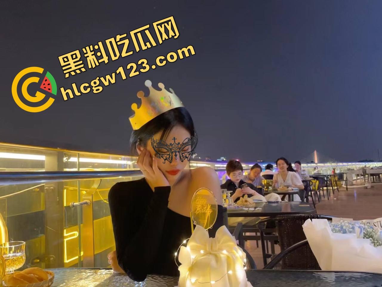 嘴上说不行,身体却很诚实,毕业前女友操醒全过程,全程手挡脸害羞最后自己拿开,被干成主动张腿!-1