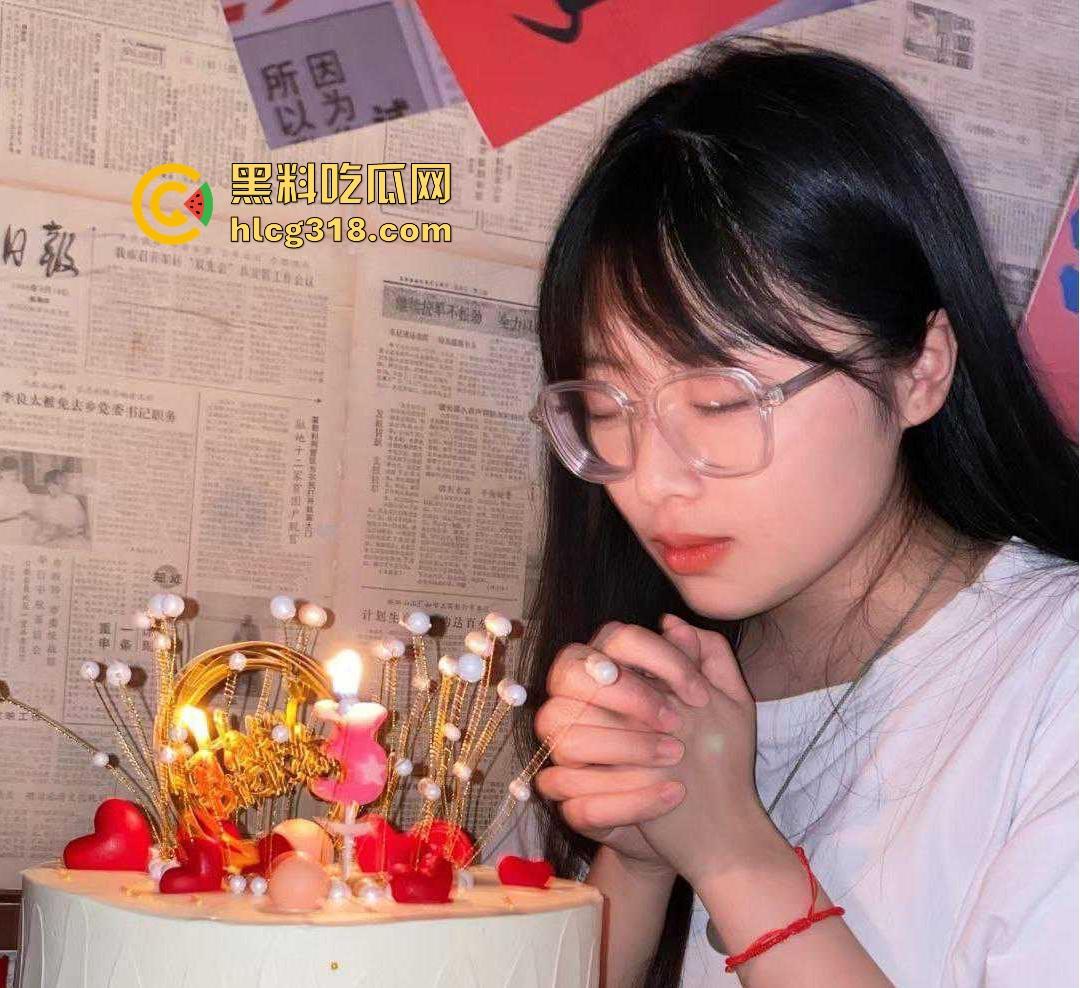 长春医科大学眼镜学妹【陈琳琳】约炮视频曝光,极品反差尤物听命主人,各种姿势打桩爆操,淫叫不断!-4