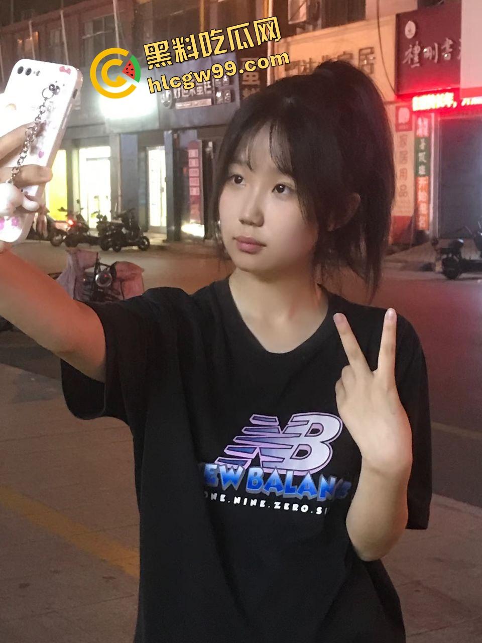 广西职高清纯马尾少女【杨佳琪】毕业进厂与混混宿舍打炮,全裸女上暴力后入输出!独家偷拍曝光流出!-3