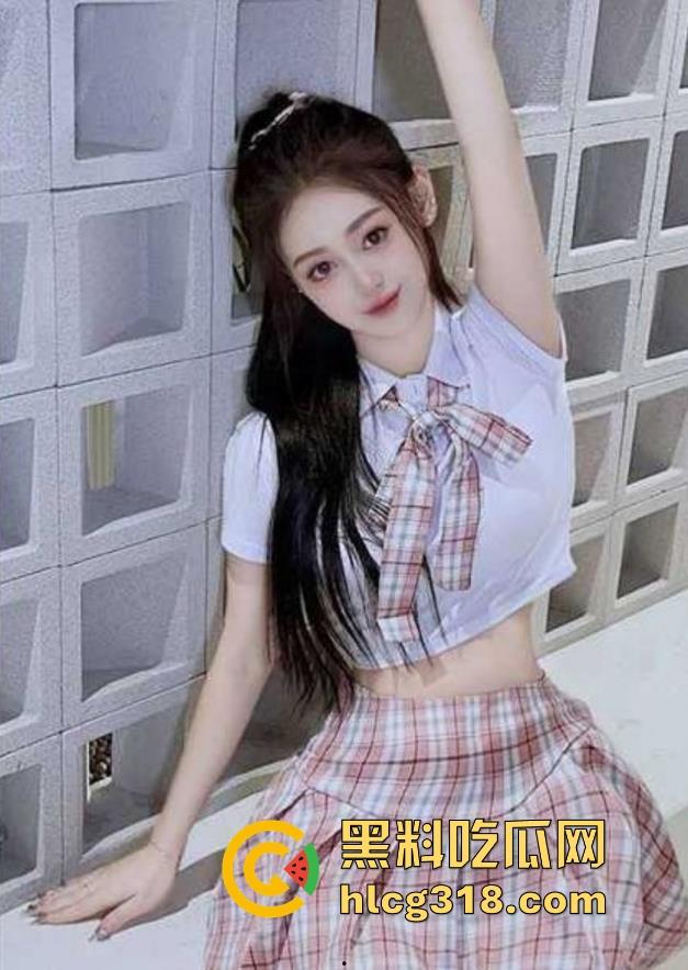 海角变态神幻想妹妹,公园野战停车狂干她白虎骚穴,差点被路人抓住,夜晚如此刺激!-2