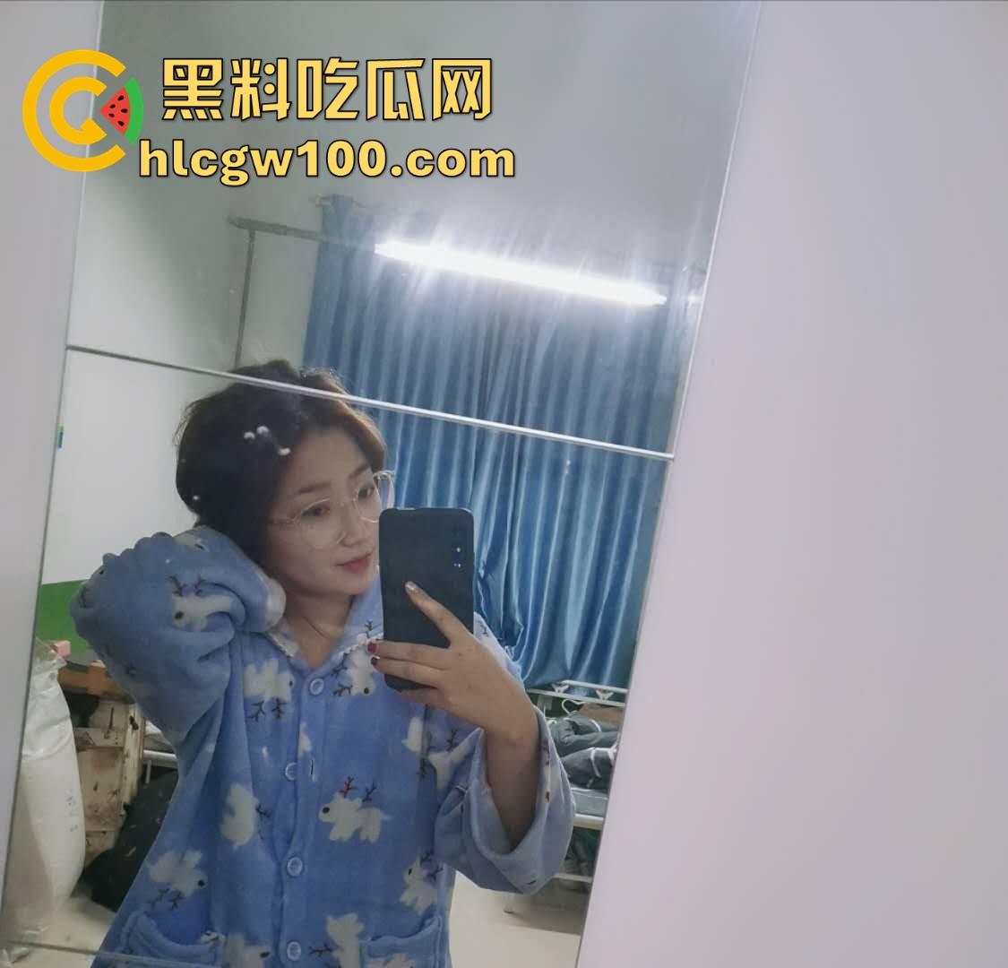 学生下课激情上演楼道口爆,下课十分钟都不放过,楼道口活展示1分钟搞定,剩下时间还能谈情说爱!-5