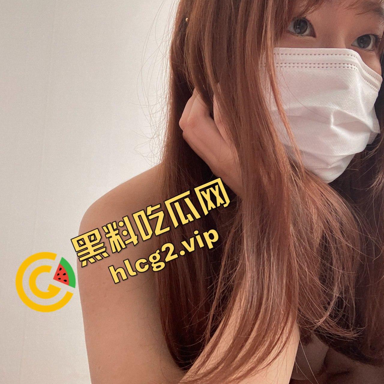 韩国妹纸网络调教曝光!主人命令她在厕所脱光做深蹲,现场自慰供其观看!-1