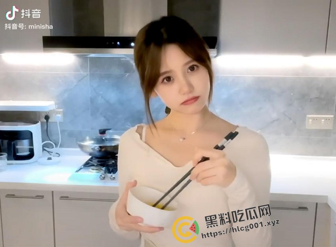 开盒超级网红【一栗小莎子】抖音千万粉丝 紫衣战神 擦边烧鸡女王 个人信息曝光-12