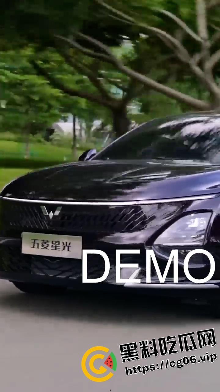 敢信这是汽车宣传广告?支持国产!五菱宏光是懂拍广告的!-6