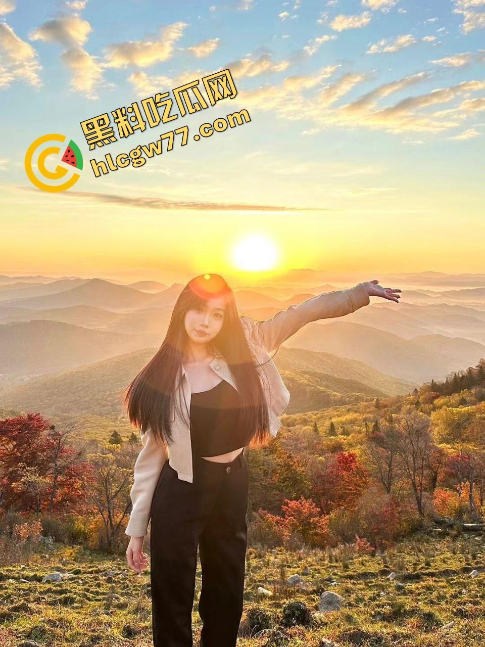 广西绝活老表V8电动小马达式猛冲把妹子干懵,床上狂抽108下不是日逼,每一秒都在输出,每一寸都在进攻-2