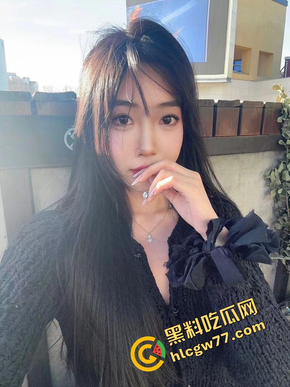 广西绝活老表V8电动小马达式猛冲把妹子干懵,床上狂抽108下不是日逼,每一秒都在输出,每一寸都在进攻-4