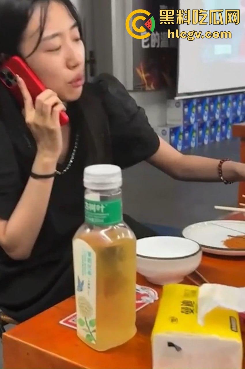 山东东营女老师【李汶芯】因欠债不还,性爱视频惨遭曝光!课上受学生欢迎,床上更是男人的最爱!-3