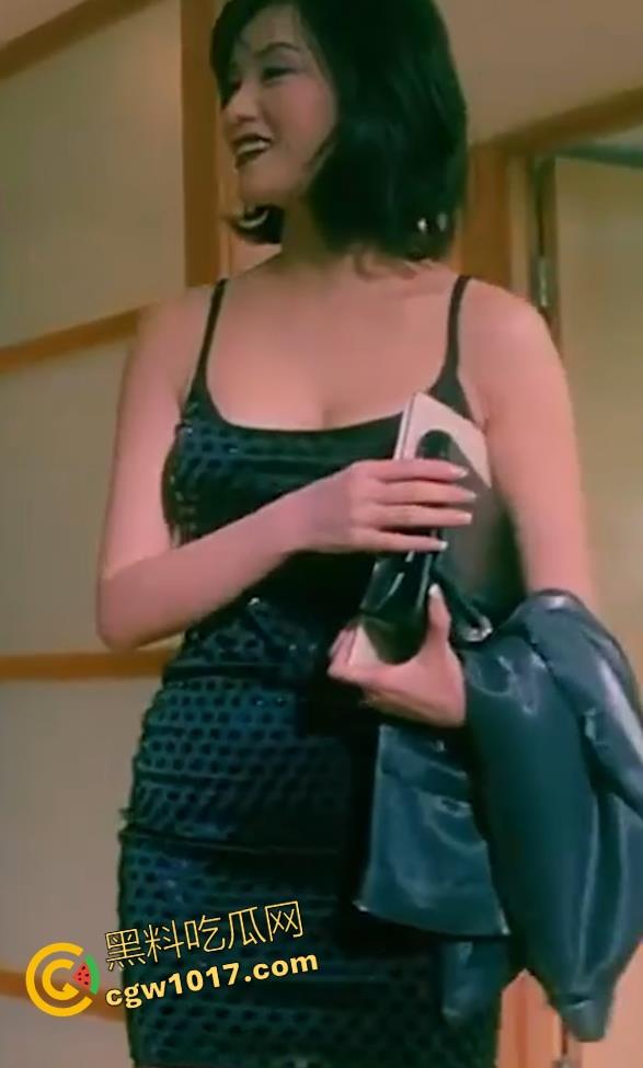 香港三级片女王【彭丹】靠着36F大奶一脱成名,如今天当上了干部,中国影视从此少了一位三级片女王,又多了位无关紧要的院长!-9