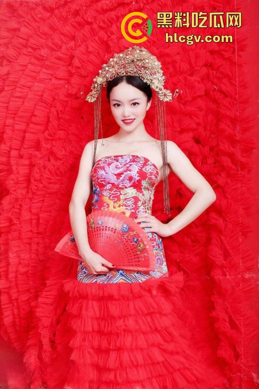 江苏南京极品少妇【蒲庆林】欲求不满!老公长期出差不在,找老王日逼越暴力越爽!-6