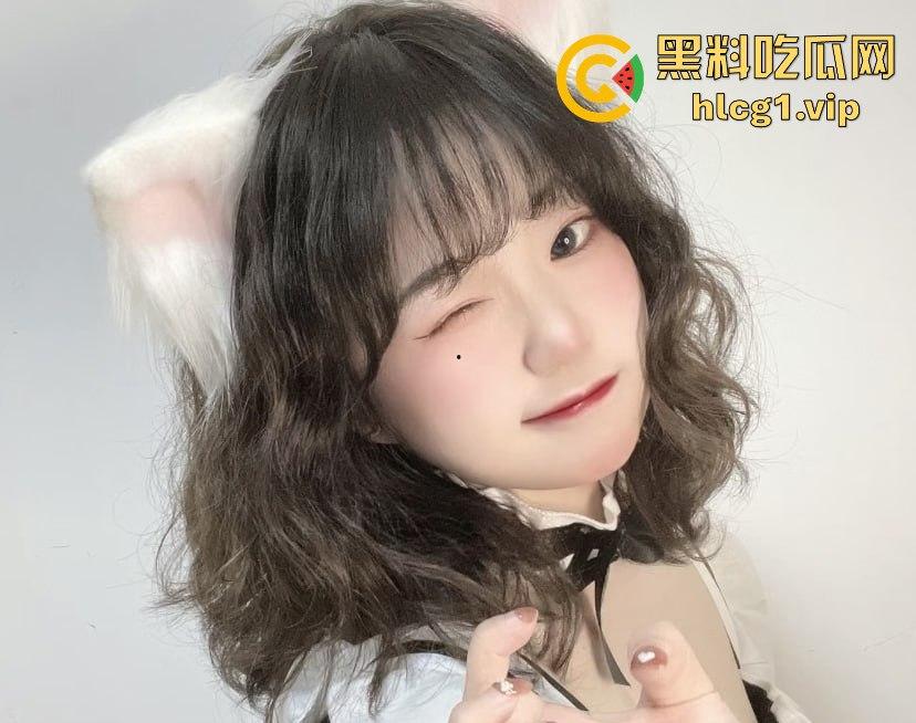 天津信息职业技术学院『陈雅沐』分手后爆出大尺度视频!身穿情趣女仆装,被操得叫爸爸!-4