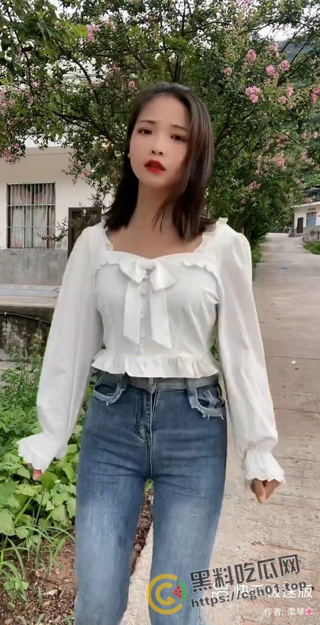 快手泄密!38W粉云南网红【柔情私拍】云南精神小妹的特种风情 榜一大哥花了几十万才看到的视觉盛宴-3