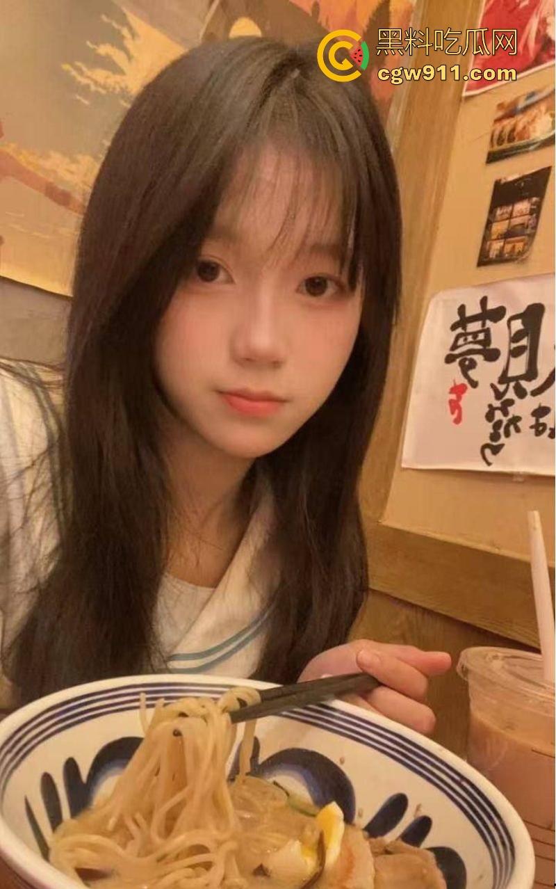 不是哥们!早知道这样我也玩原神啊!涉世未深清纯少女线下被游戏搭子后入猛操,小编现在就去下载!-4