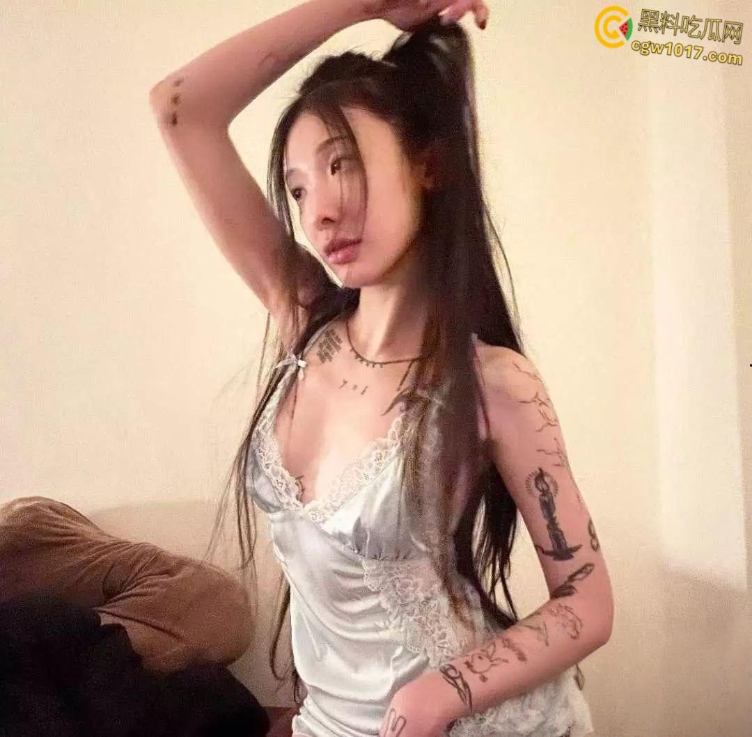 IG高颜值网红【路奈】,与男友自拍做爱露脸口交视频曝光,深喉男友鸡巴娇喘深喉口技一流,这小嘴伺候太爽了!-4