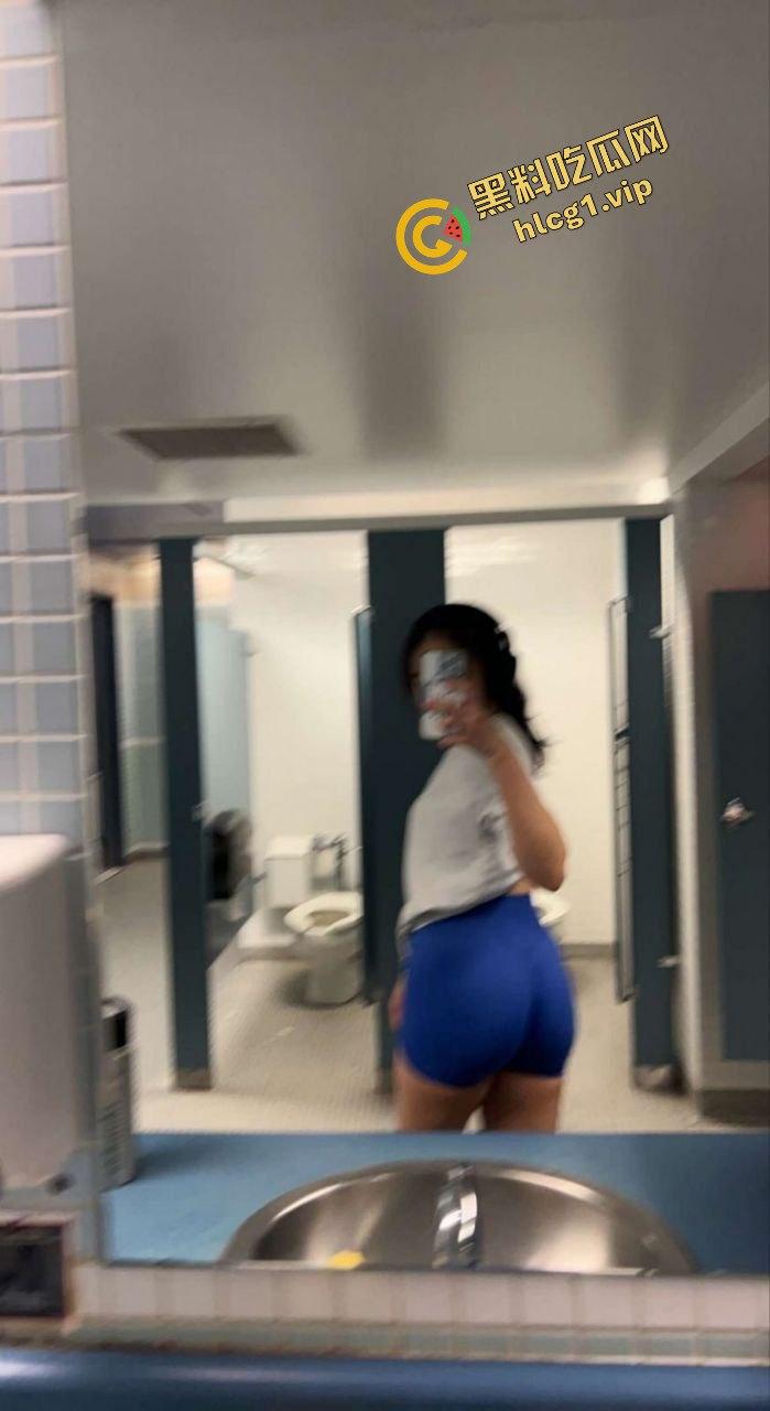 老挝反差肉肉女友『Judy』肥臀肥逼肉便器 酷爱吃鸡巴 淫荡至极!-2