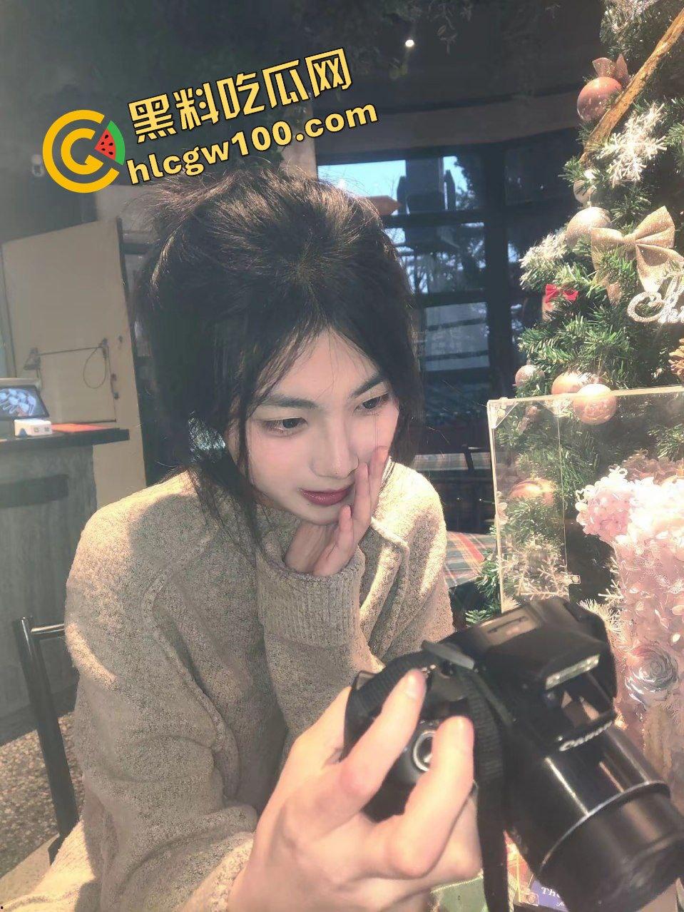 抖音清纯少女青春嫩妹女网红『孜由基』上大学发骚发情 约炮大哥诱惑吃鸡娇喘操逼!原创独家曝光!-7