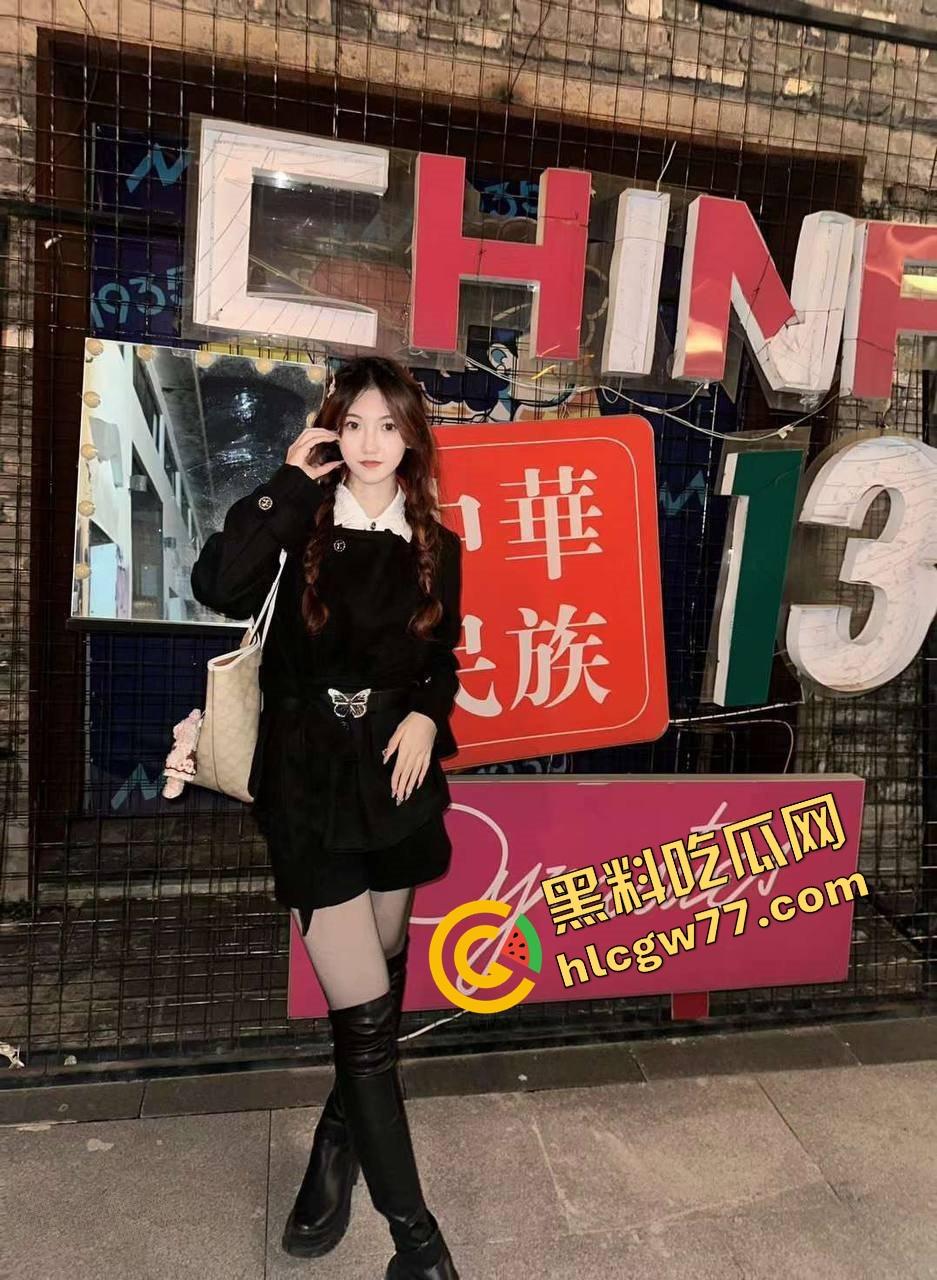 邯郸高颜值理发店小妹【兔兔】学徒眼镜骚货,天然喜欢捆绑调教,越绑越湿,骚穴夹得翻红抽搐!-7