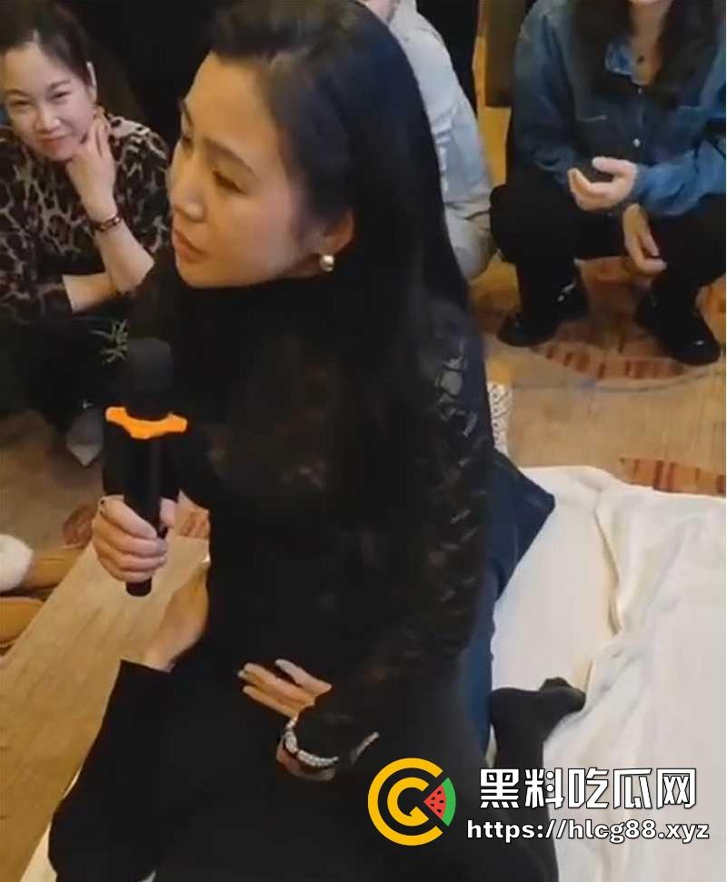 黑料性爱公开课涨知识!美女教师激情骑乘授课实录,如何用小穴吸吐大屌,达到阴蒂阴道双高潮-9