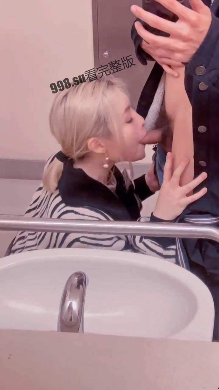 推特极品颜值女神 kitty 私拍身材颜值天花板肉战3P有钱人玩物-4