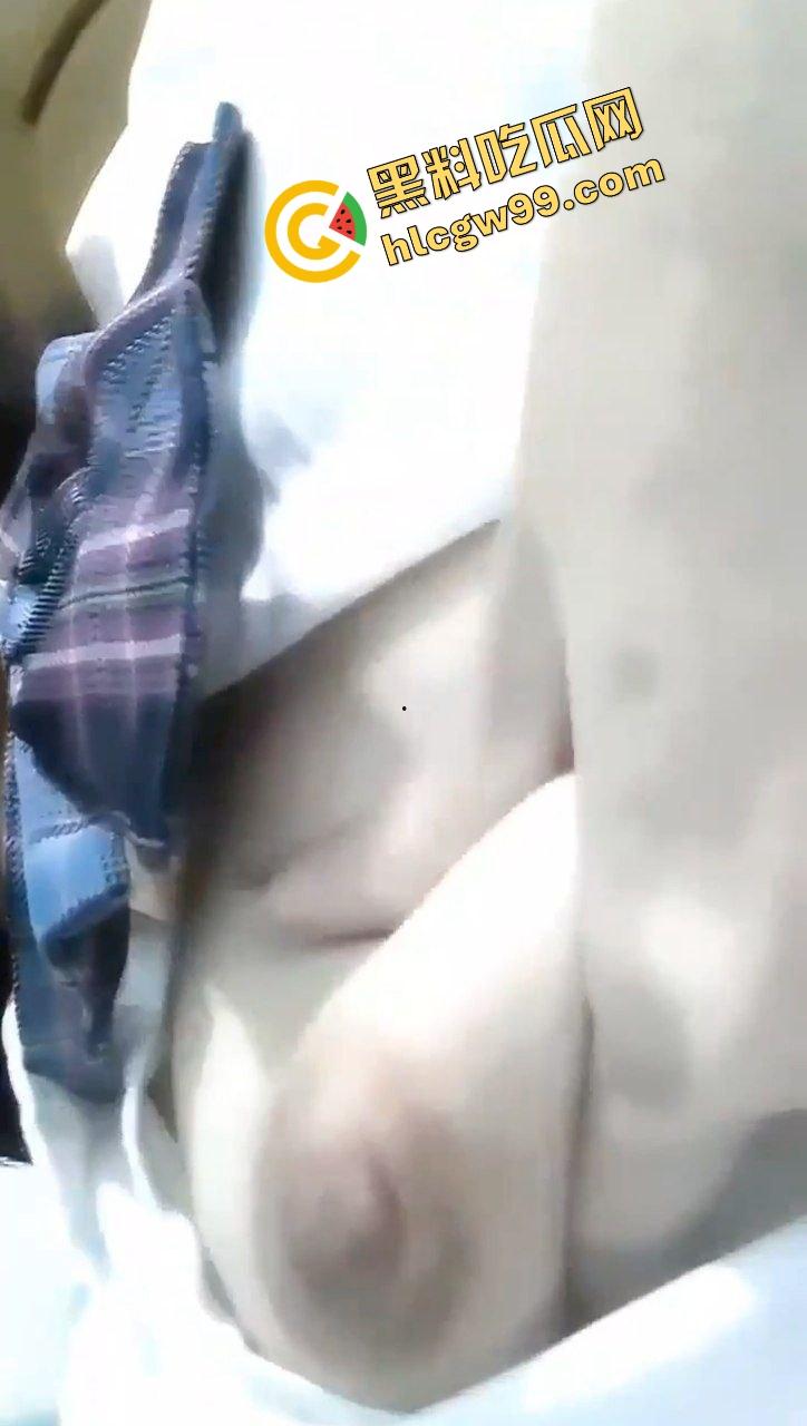 广东艺术职业反差小太妹【苏倩】女仆装JK服露奶抠逼,发骚自拍卖视频赚生活费!独家曝光流出!-6